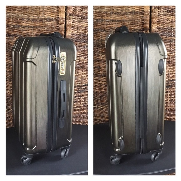 HARTMANN TRAVEL LUGGAGE NEW NEVER USED IN ORIGINAL SHIPPING BOX, NO KEY ATTACHED - Picture 3 of 13